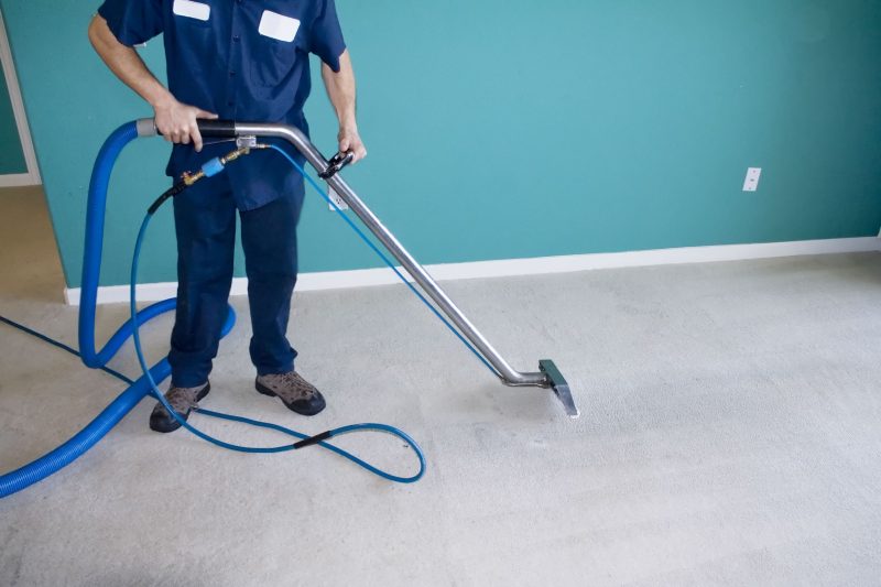 Hiring a Home Cleaning Services in Plymouth, MN Saves The Homeowner Time and Energy