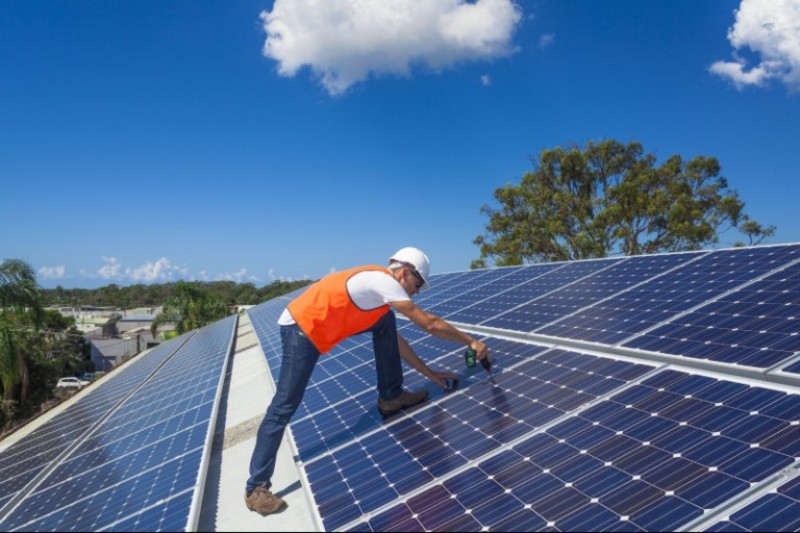 Five Ways a Solar Contractor Can Lower Your Home Energy Costs in Clay County, FL
