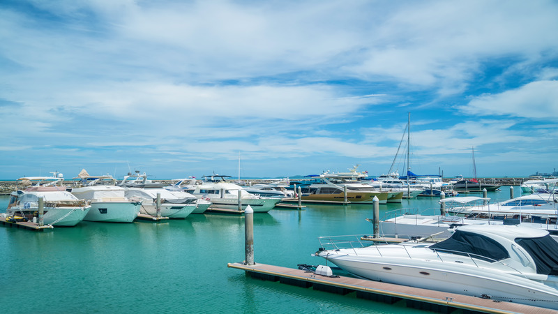 Celebrate special occasions in style using a luxury yacht rental in Miami, FL, for custom charters