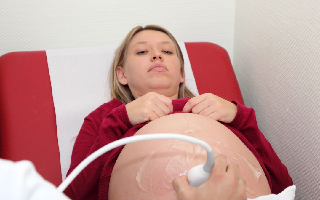 Choosing an Ultrasound Tech School Near Me to Start a Rewarding Healthcare Career