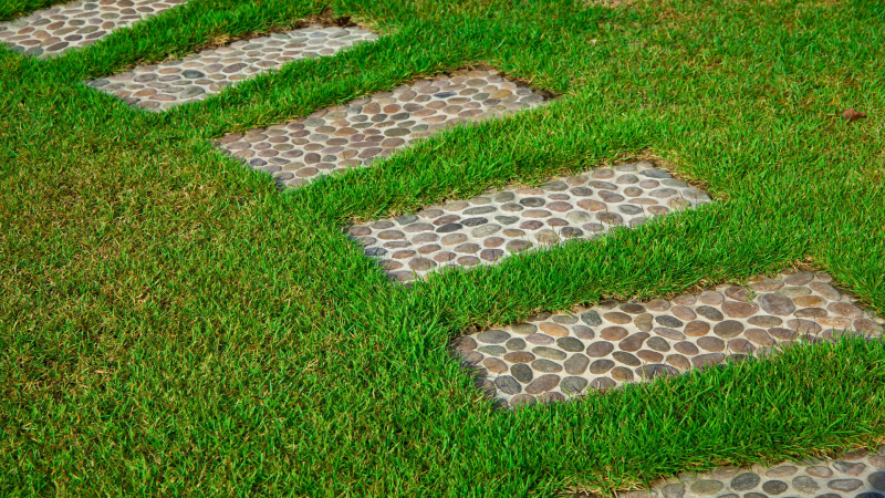 Concrete Curb Landscape Edging Tips for Low Maintenance Landscaping in Deerfield, WI
