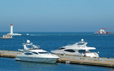 Luxury Awaits You on the Water with Charter Yacht Rentals Miami FL for Private Events