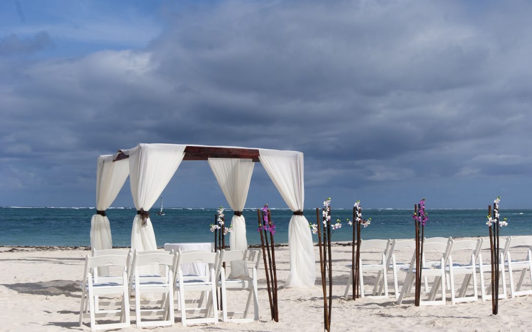 Enjoy Shade and Comfort With Outdoor Drapes Brandon FL for Every Weather